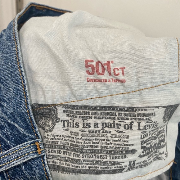 Levi’s jean in great conditions. - Picture 5 of 7